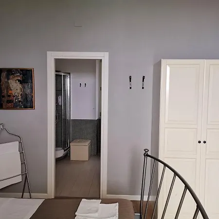 Bed & Breakfast Museo Salinas 2*