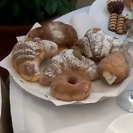 לינה וארוחת בוקר Museo Salinas